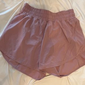 lululemon tracker mid rise lined 4